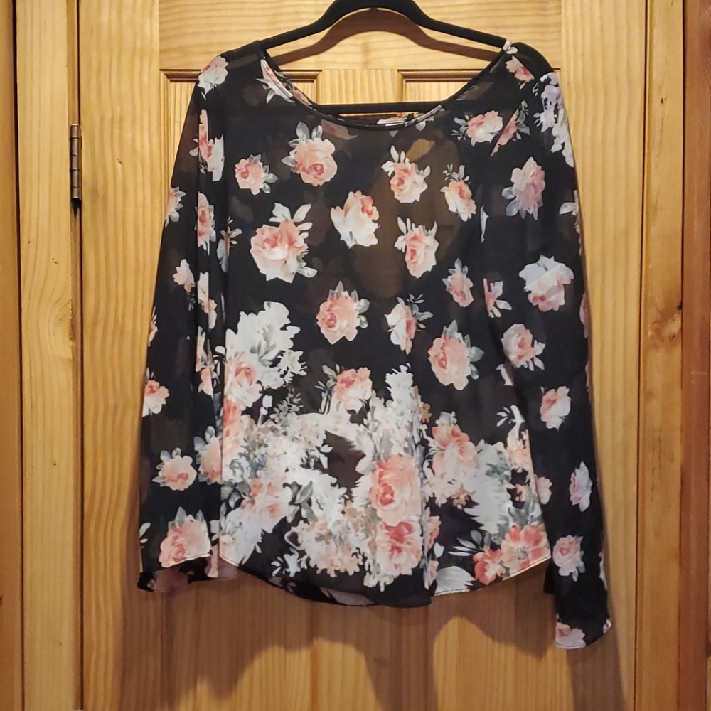 Sweet floral top